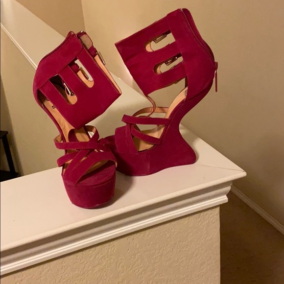 Not your ordinary shoe - Picture 2 of 2